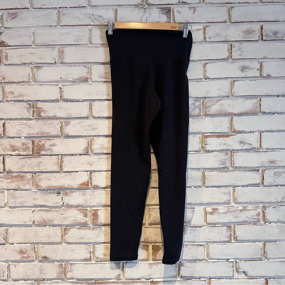Aerie offline black cross over Leggings - large - Picture 5 of 5